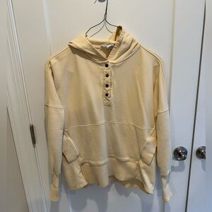 BUCKETLIST Women's Cream Button-Up Hoodie Sweater